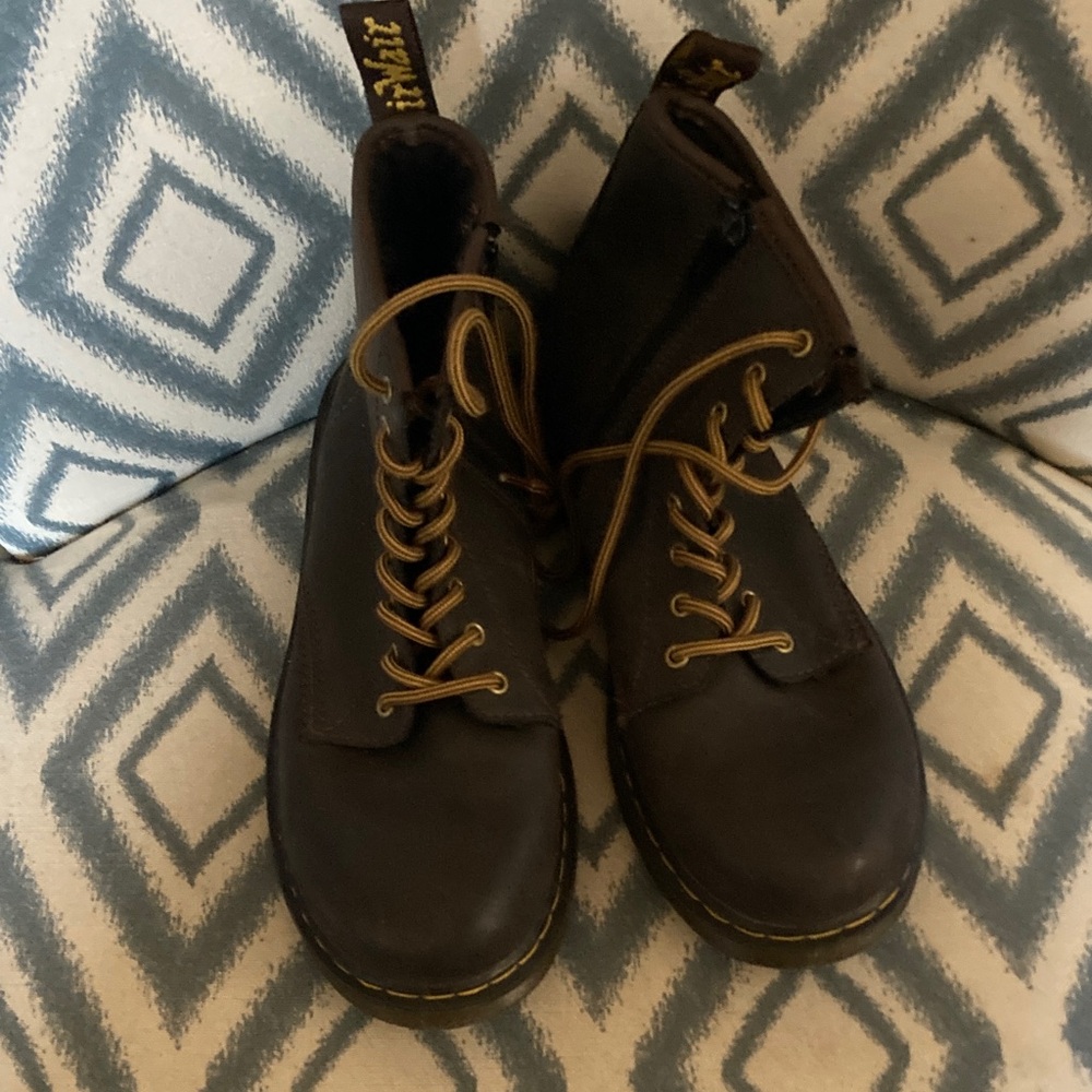 Doc Martens Brown Lace-Up Combat Boots 36 🌸